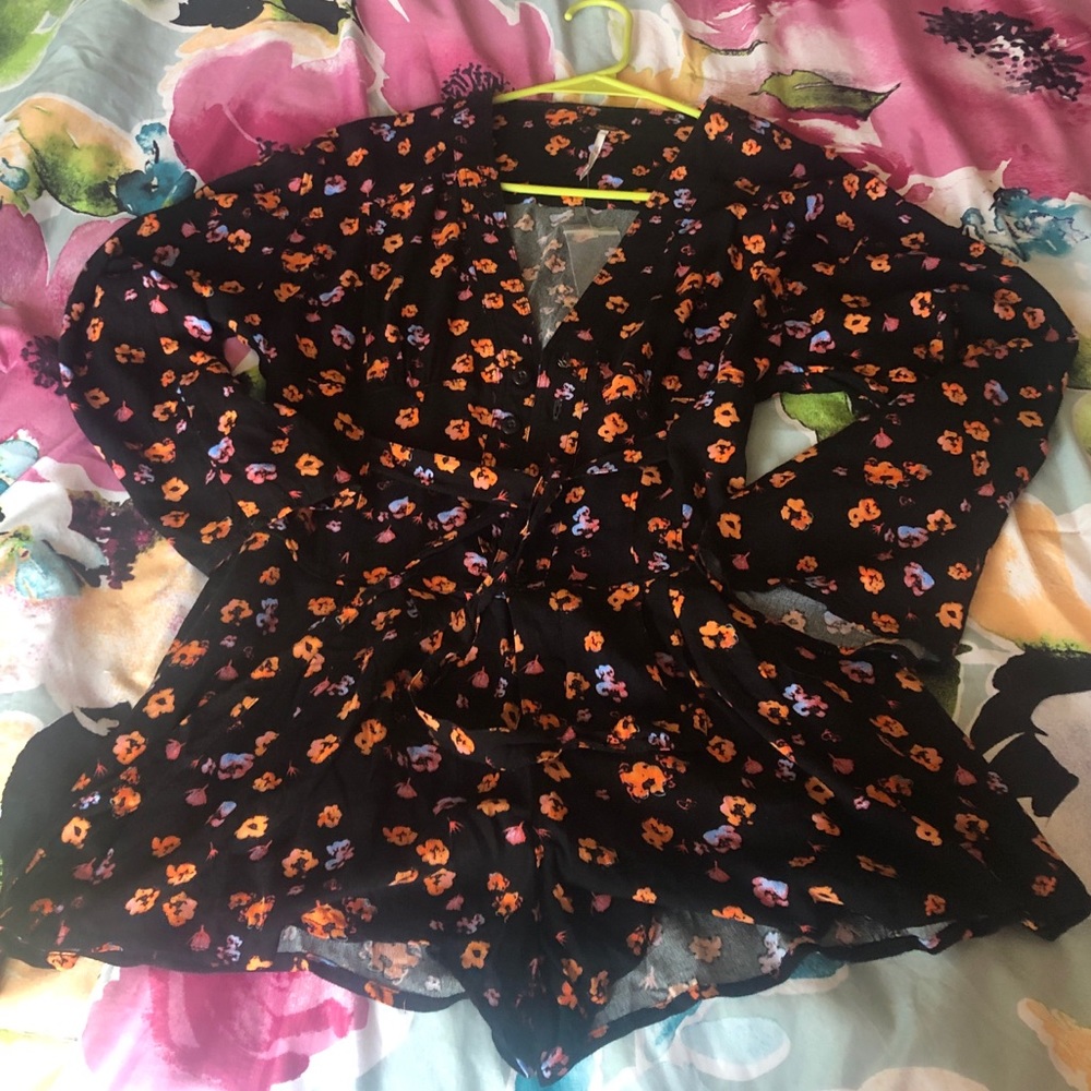 FREE PEOPLE ROMPER 🆕✨ - Picture 4 of 7